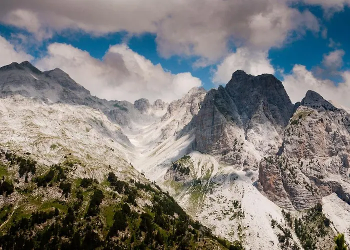 Pashko Ostello Theth